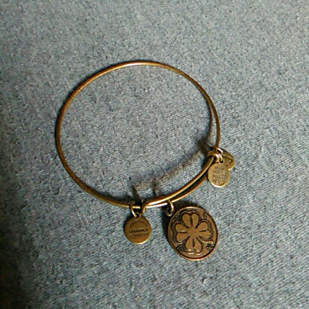 Alex and Ani Clover Bracelet